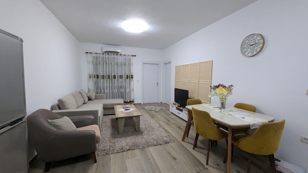 For rent a 2+1 apartment, near the Train Station, Durrës.