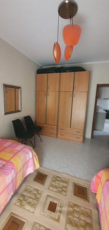 Affittasi 2+2 arredato al 2° piano villa NE bŕyll 500 eu