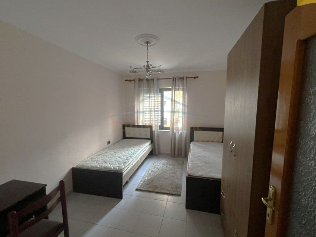 Qera, Apartament 2+1, Pazari i Ri, Tiranë.