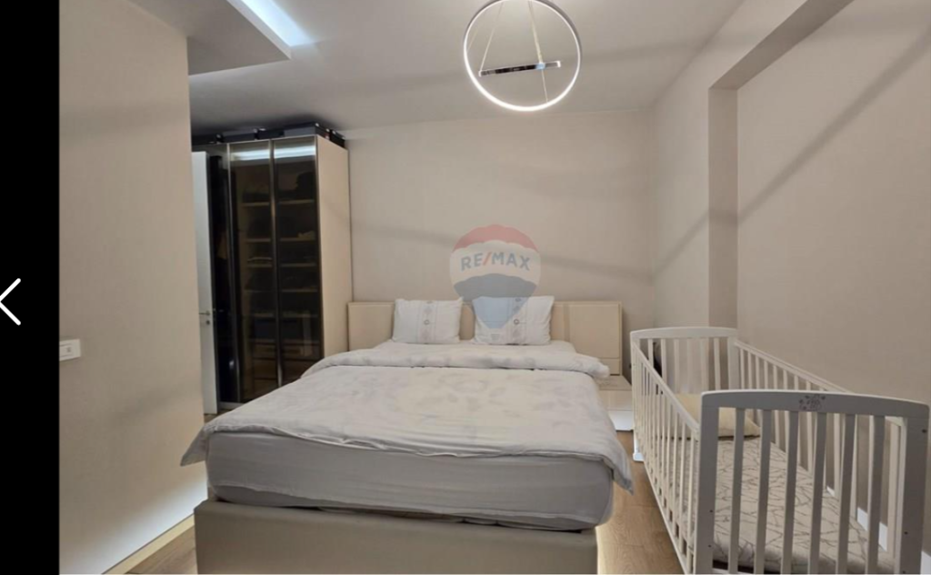 Apartament per shitje 2+1+2 tek Komuna e Parisit