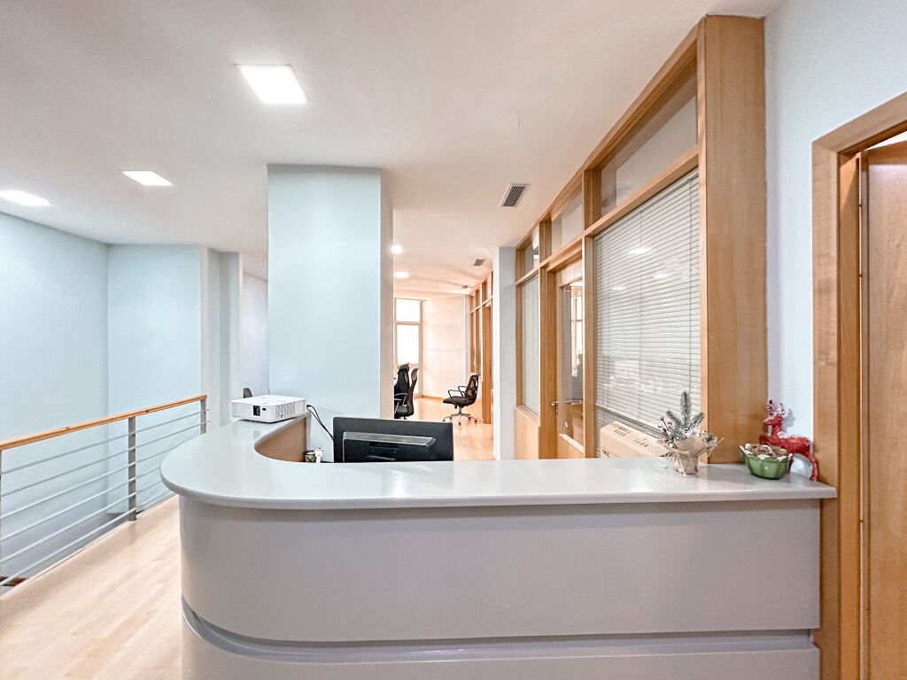 Ambjent me qira ne qender