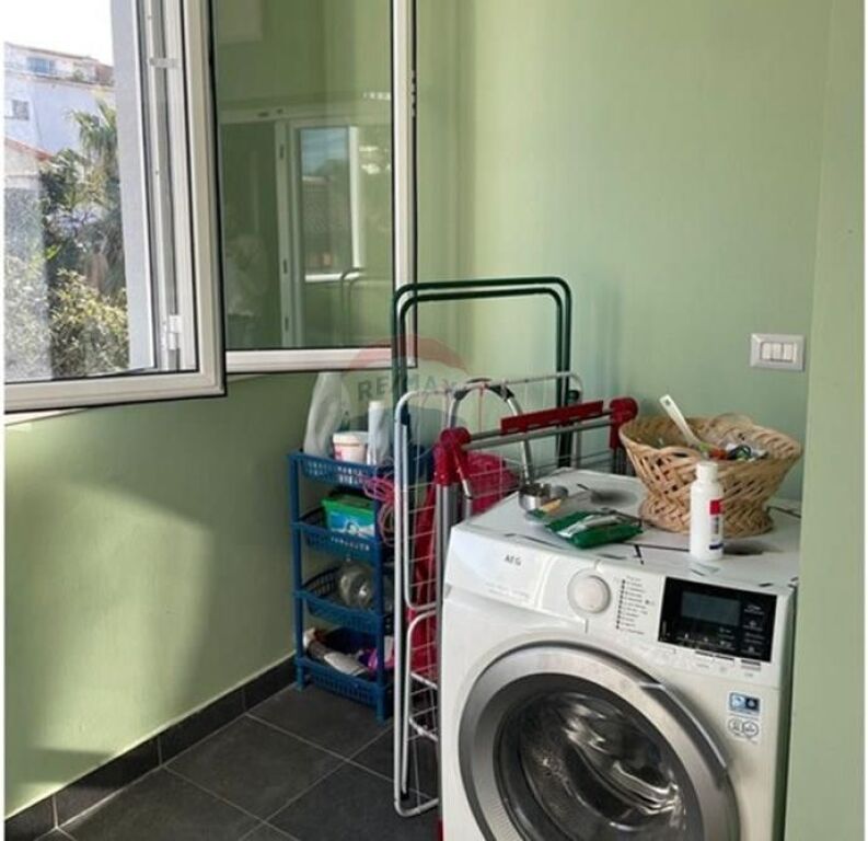 Apartament - Për Qira - Qyteti Studenti, Tiranë