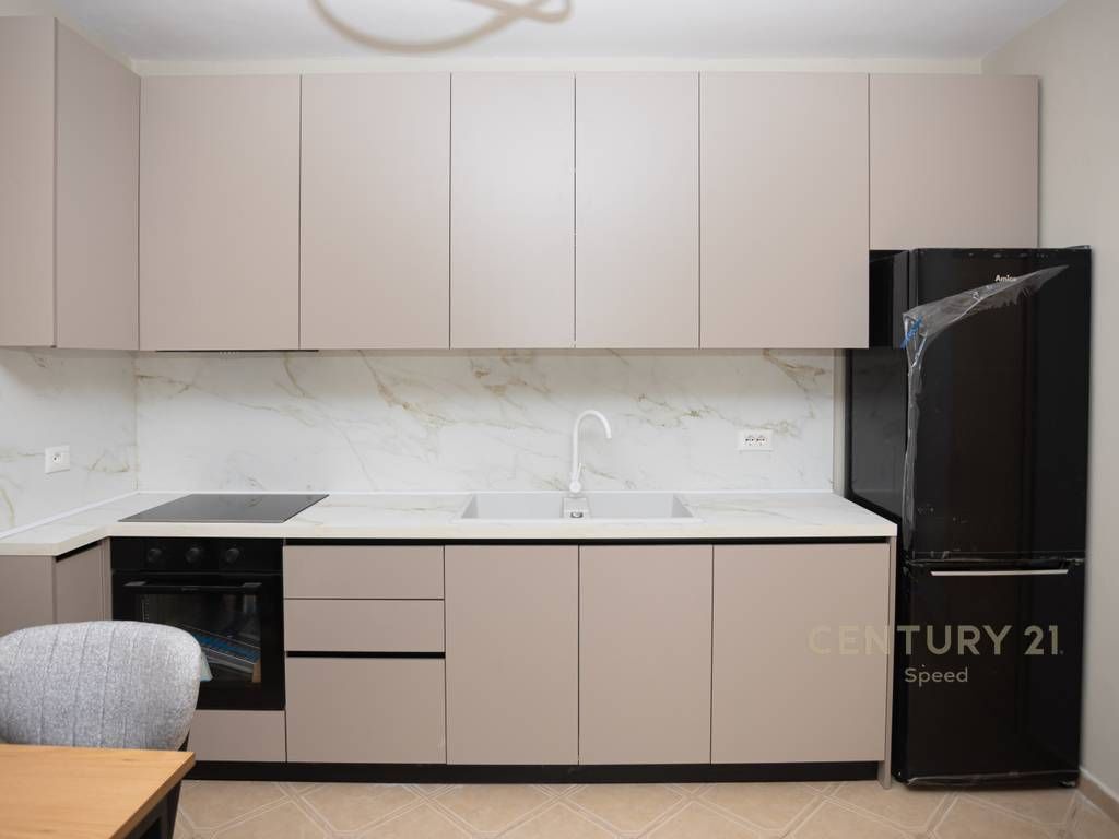 Apartament 1+1 per Qira në Astir!