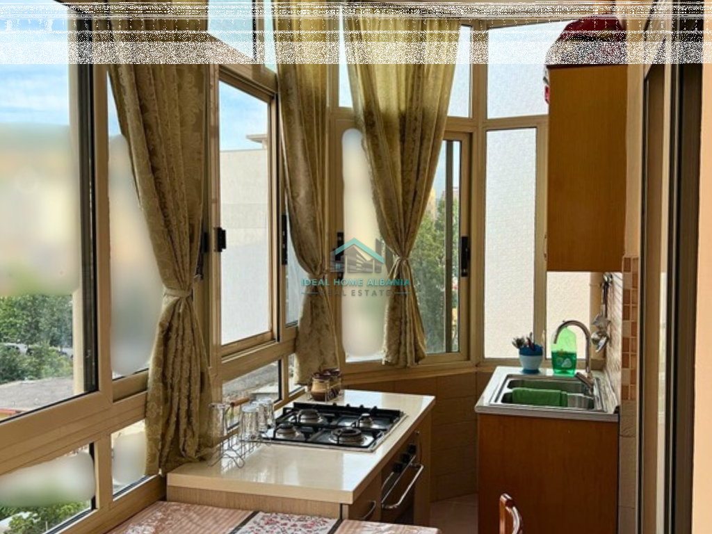 Jepet me Qera Apartament 1+1 – Rruga Çipajve, Vlore.