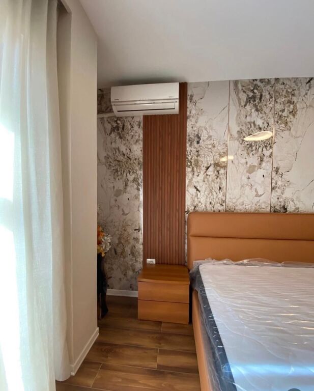 Jepet me qera 2+1 mobiluar te Mine Peza 880 eu