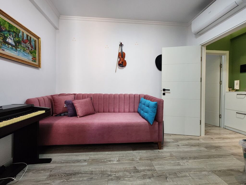 Jepet Me Qera: Apartament 3+1+2wc+2 ballkone || 📌Selvi, Hotel Black Diamond || Hera e parë me qira || 1000€/ Muaj