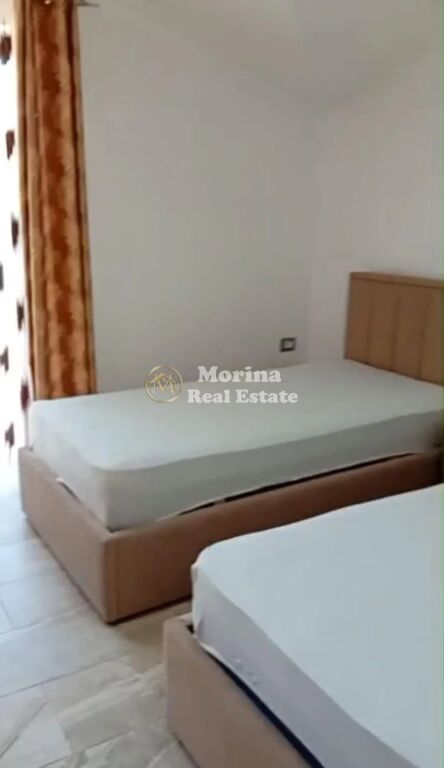 Affitto | Casa privata 1 + 1 | Allias | 400 €/mese