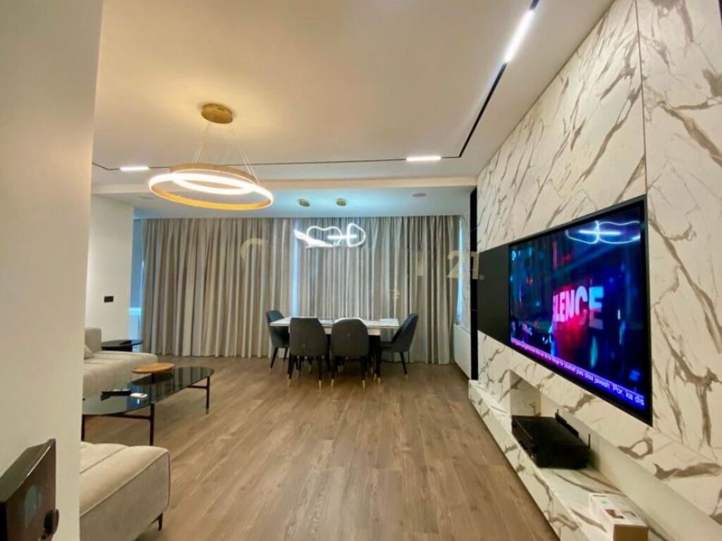 APPARTAMENTO DI LUSSO 2+1+2 IN AFFITTO LAGO ASCIUTTO