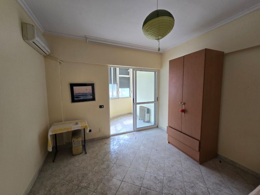 APARTAMENT 2+1 PER SHITJE TE KOMUNA E PARISIT (LULISHTJA)