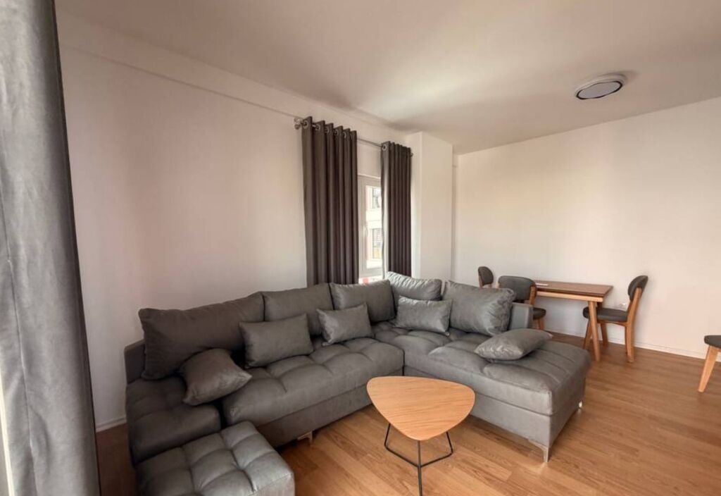 Jepet me qera apartament 2+1+2