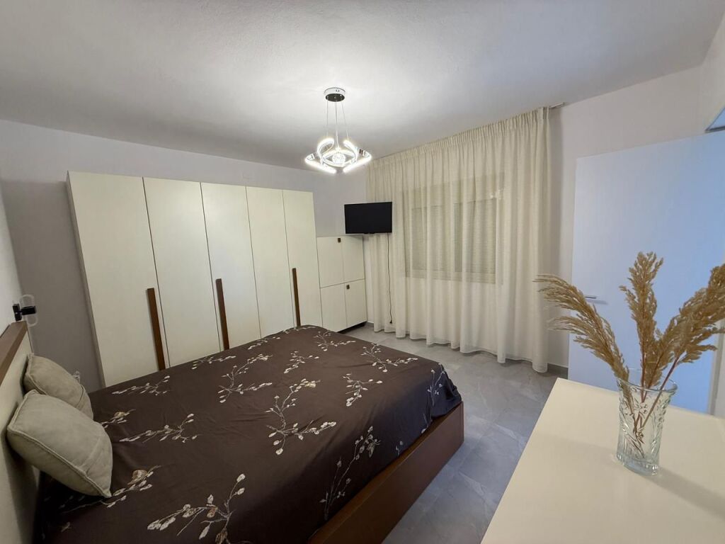 DUPLEX FOR RENT | TRAIN STATION