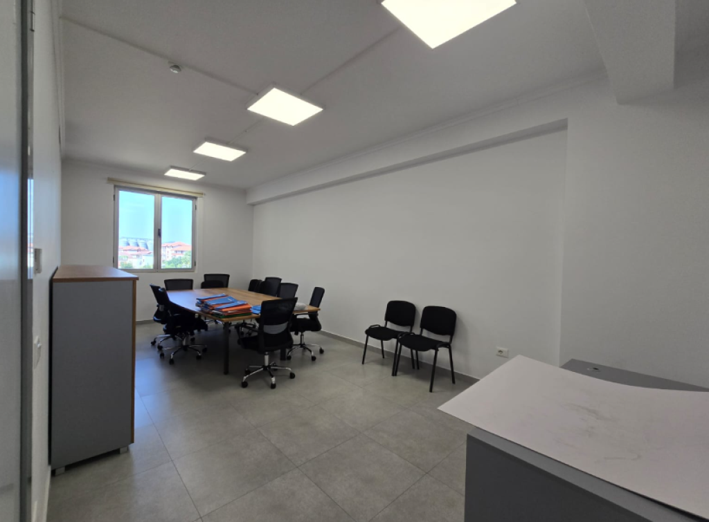 ▫️ JEPET GODINË 4-KATËSHE ME QIRA – Rruga Dritan Hoxha ▫️