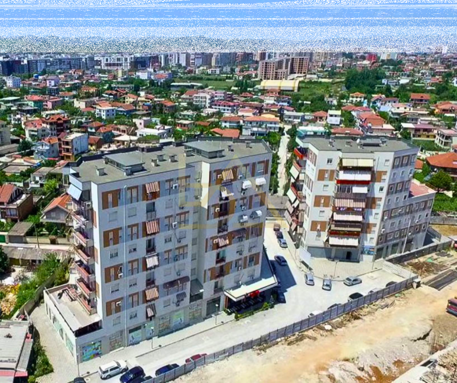 Shiten Ambiente Biznesi – 21 Dhjetori, Tiranë