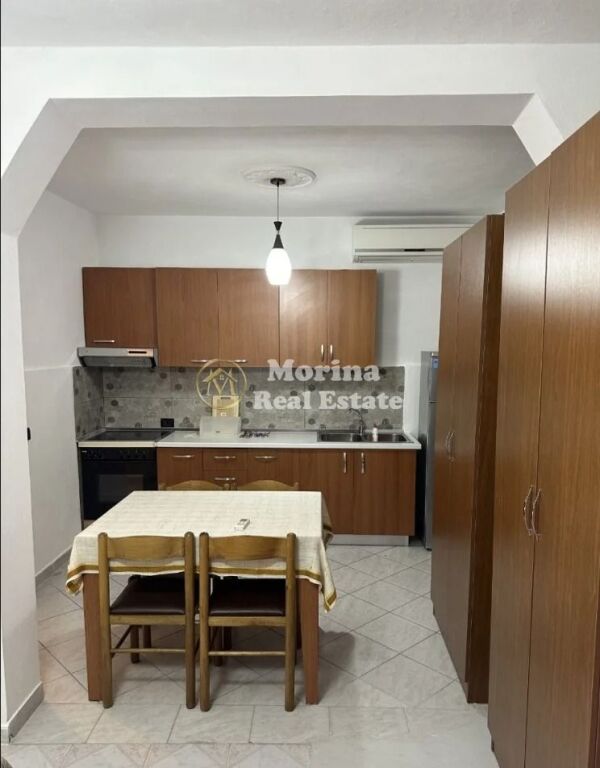 Rent | Studio apartment | Paris Commune | 450 €/month