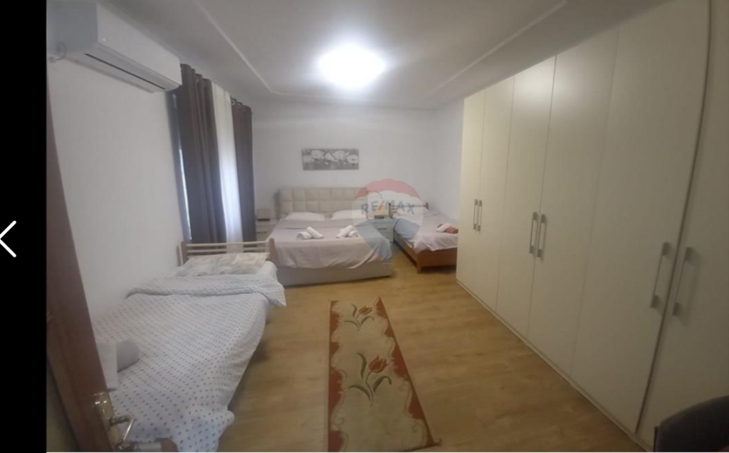 Vile per shitje ne Qender