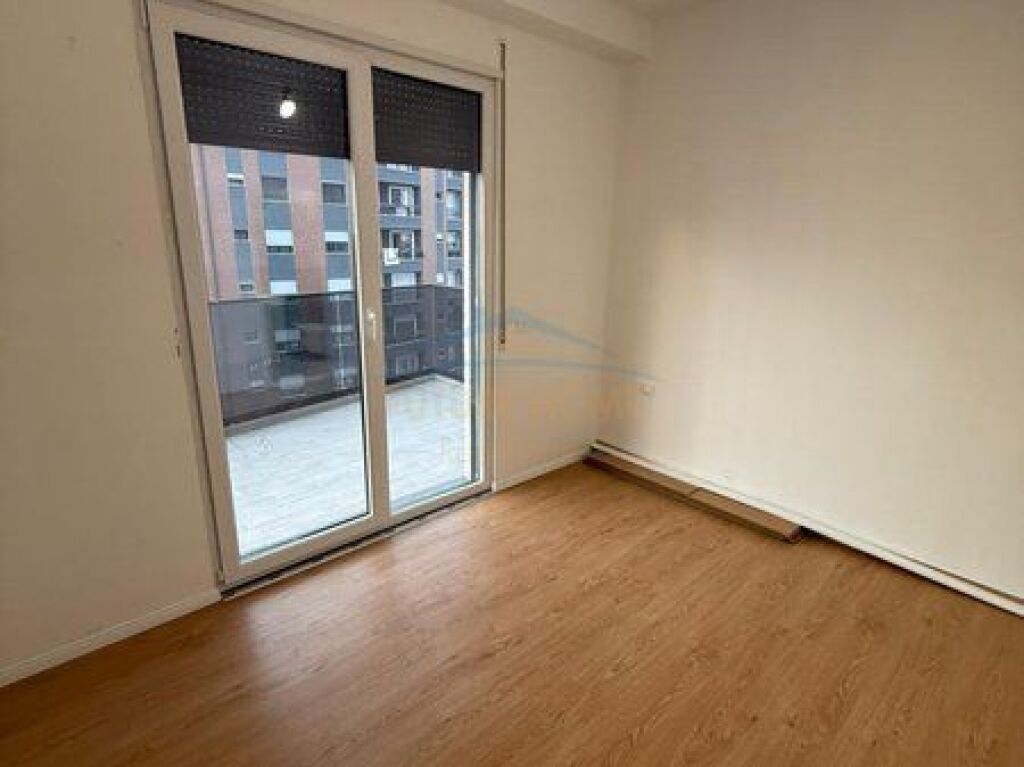 Qera, Apartament 2+1+2+ Post Parkim, Don Bosko