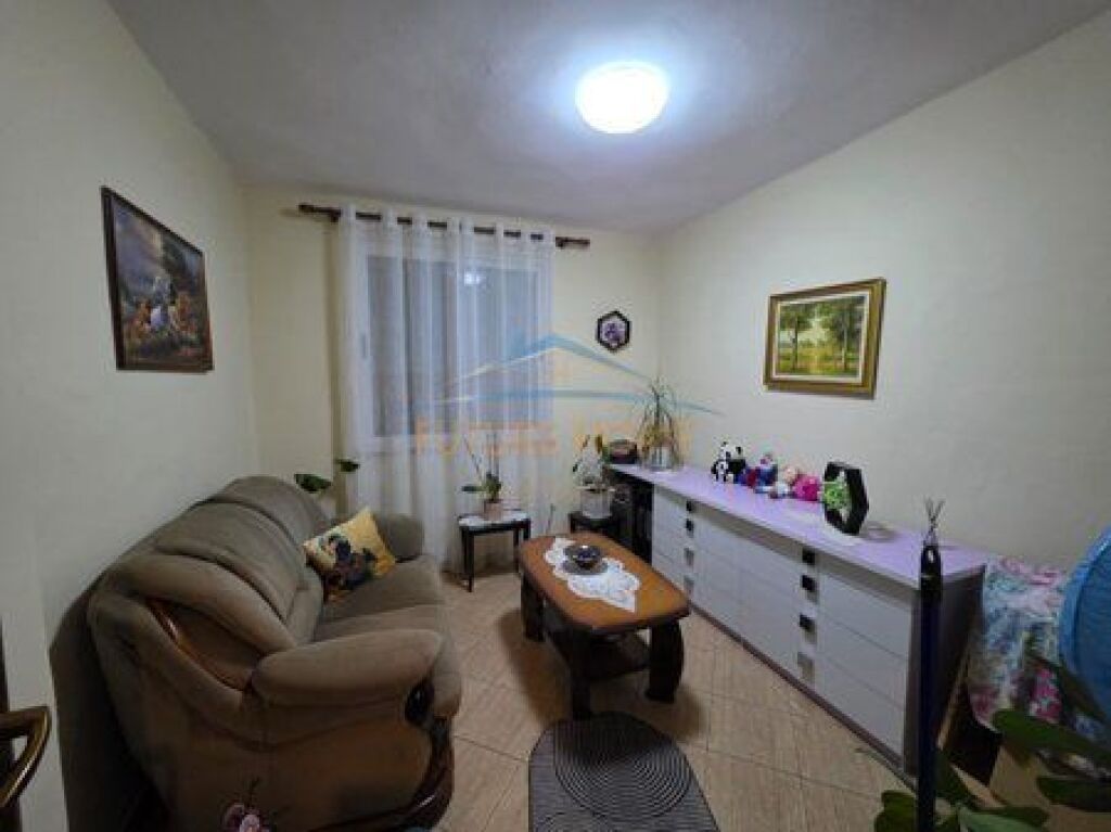 Shitje,Apartament 3+1 ,Blloku!