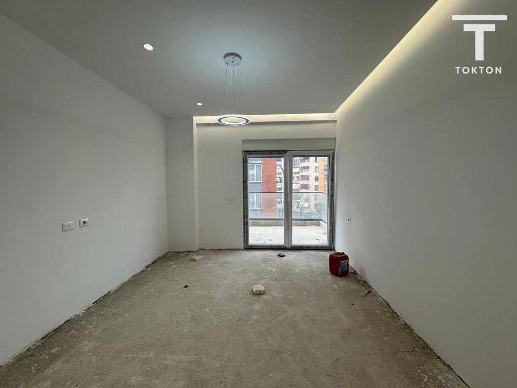 SHITET APARTAMENT 2+1+2 | ALI DEMI, TIRANE