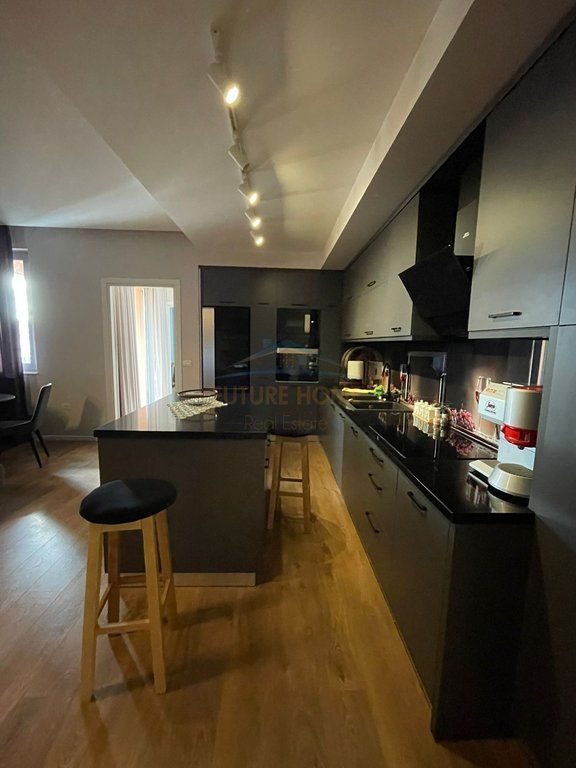 Rent, Apartment 2+1+2, Bardhyl Street, Tirana.