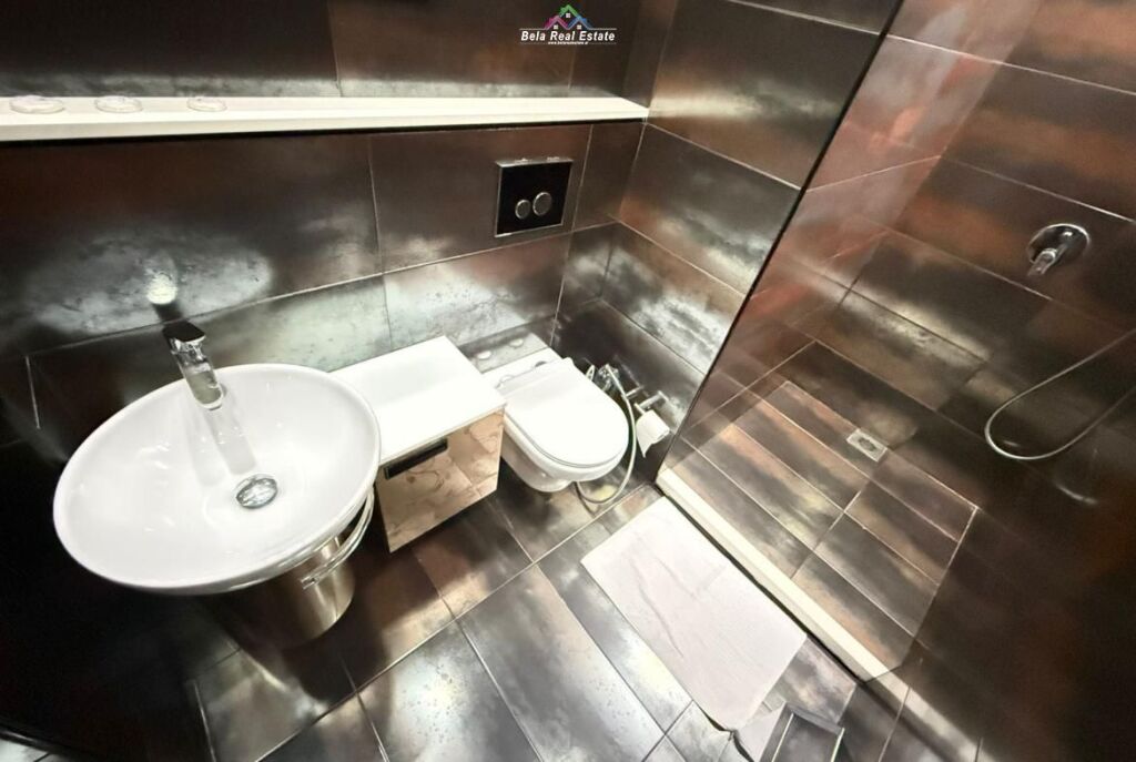 Apartament Me Qera 2+1 Ne Bllok (ID B2201684) Tirane