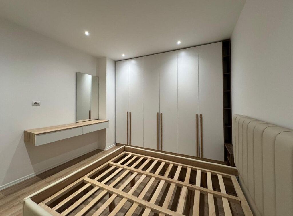 📌 Shitet Apartament 1+1 – Fortuzi