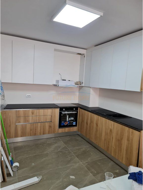 Shitet,Apartament 3+1+2, Ish Fusha e Aviacionit