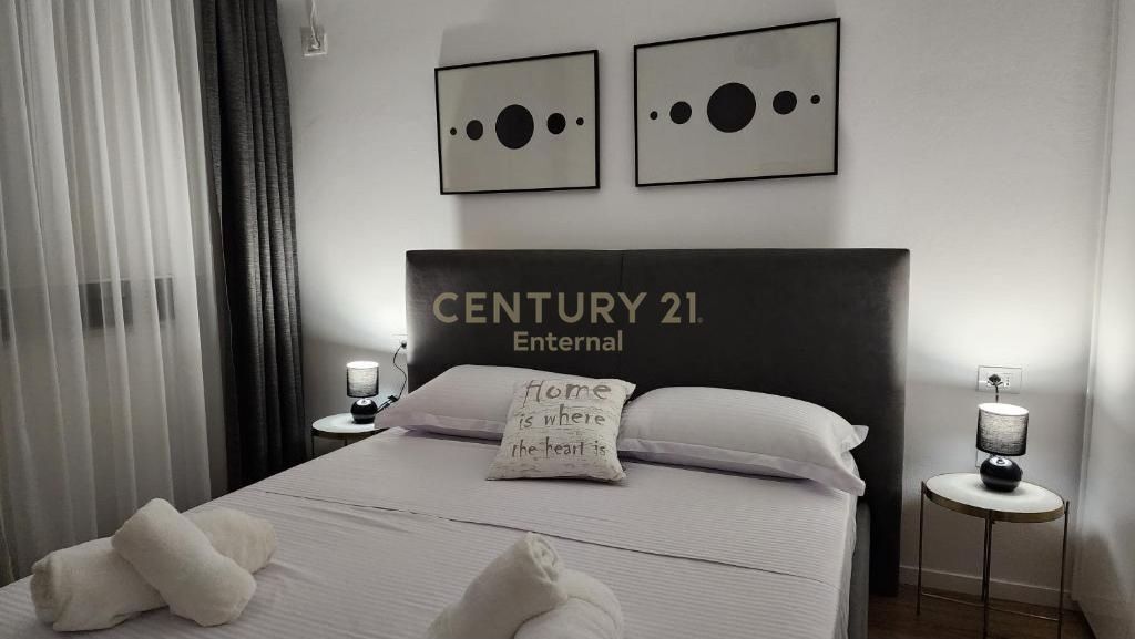 Kavaja Street - 2+1 Modern For Rent Behind Garden Building