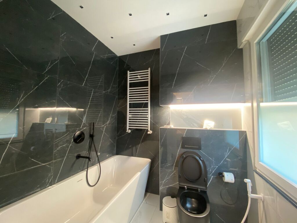 APARTAMENT MODERN 2+1+2 ME QERA TEK LIQENI I THATE