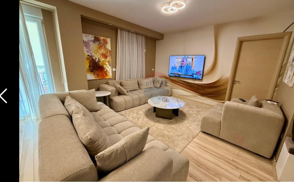 Apartament per shitje 2+1+2 tek Qyteti Studenti