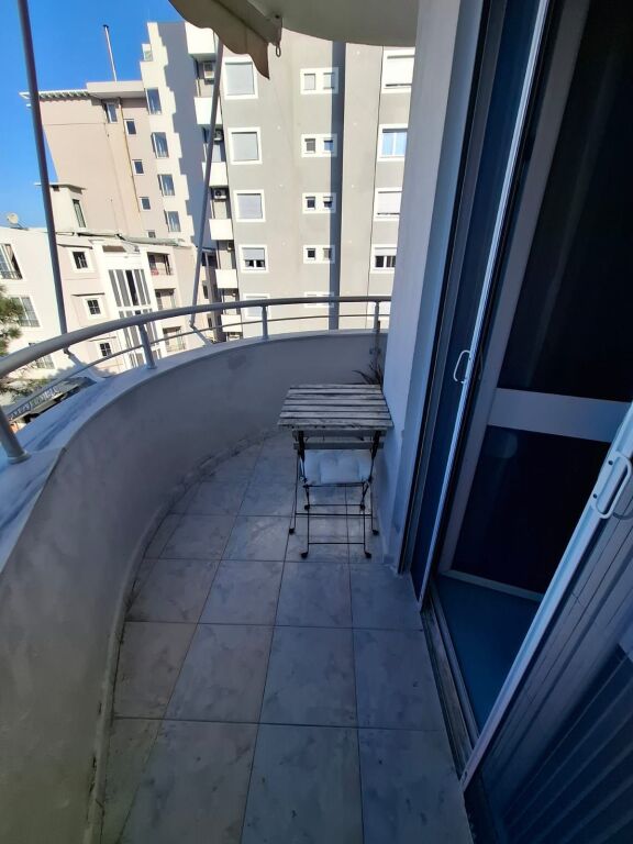 Vendesi in vendita 1+1 vicino a Shkembi i kavajes