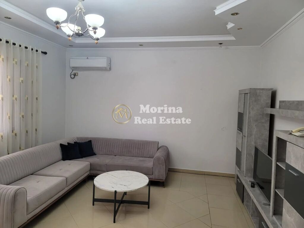 Affitto | Parte di Villa 3 + 1 + 2 +Blocco | Ville Americane | 500 €/mese