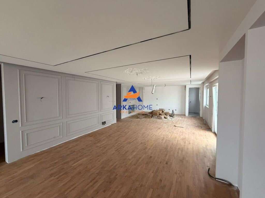 IN VENDITA PENTHOUSE 231M2 "LIQUIDO SECCO, GREEN TERRACE" 700.000 EURO