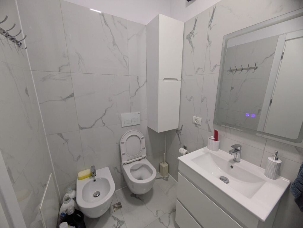 SHITET Apartament 1+1 tek Porcelani | Pranë Klan TV