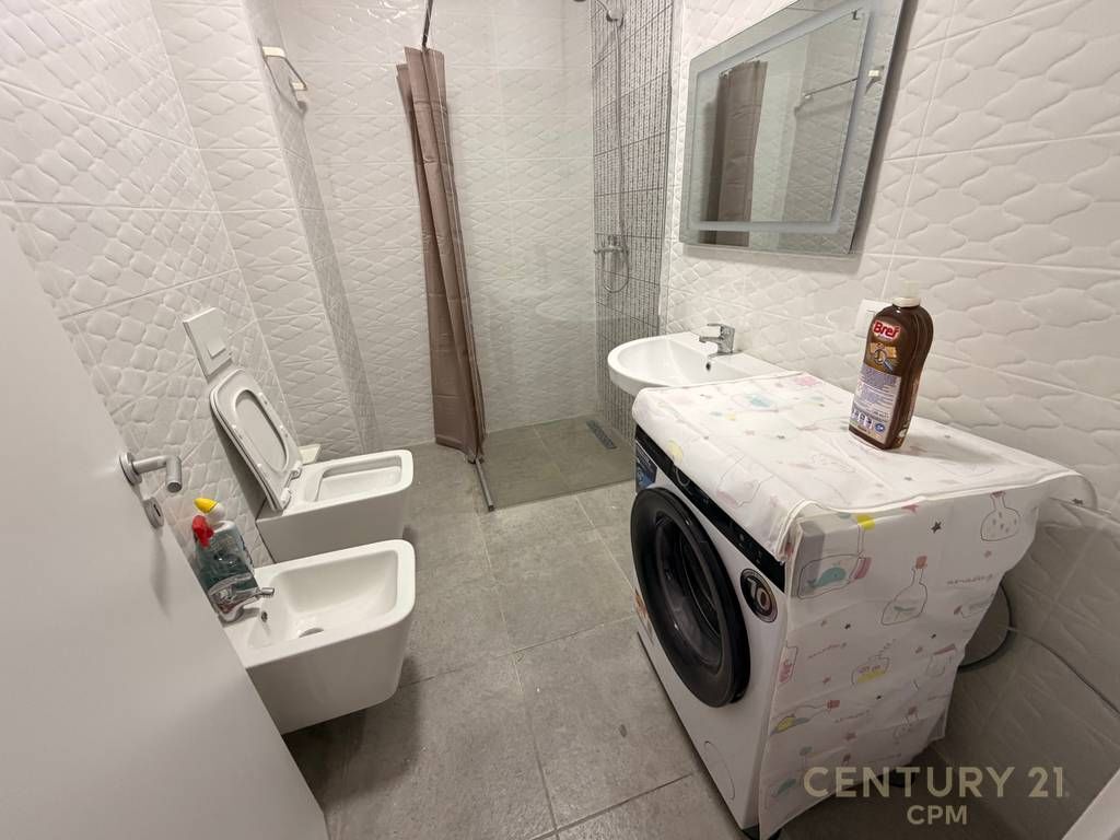 A ZOG TE ZI SI AFFITTA APPARTAMENTO 2+1+2