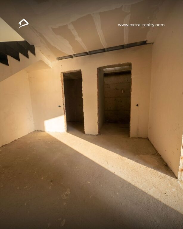 Shitet villa tek Habitat Residence