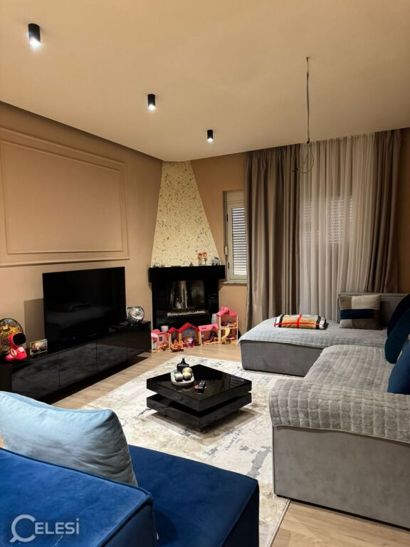 SHITET APARTAMENT DUPLEX , 21 DHJETORI, RRUGA MUHAMET GJOLLESHA