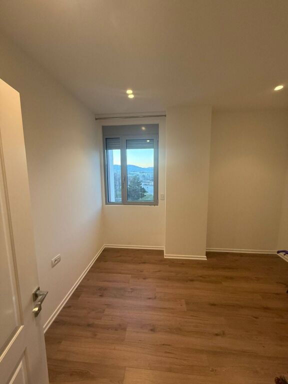 ✨ Jeto me Stil te Kompleksi "Larti Shpk"  Apartament Me Qira 2+1 ✅️Me Garazh