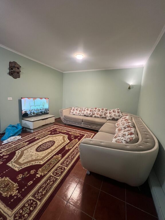 Japim me qera 1+1 te Komuna e Parisit