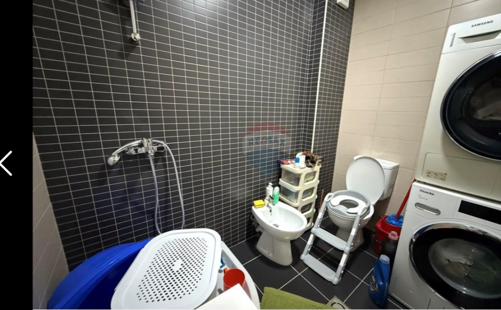 Apartament per shitje 2+1+2 tek Qyteti Studenti