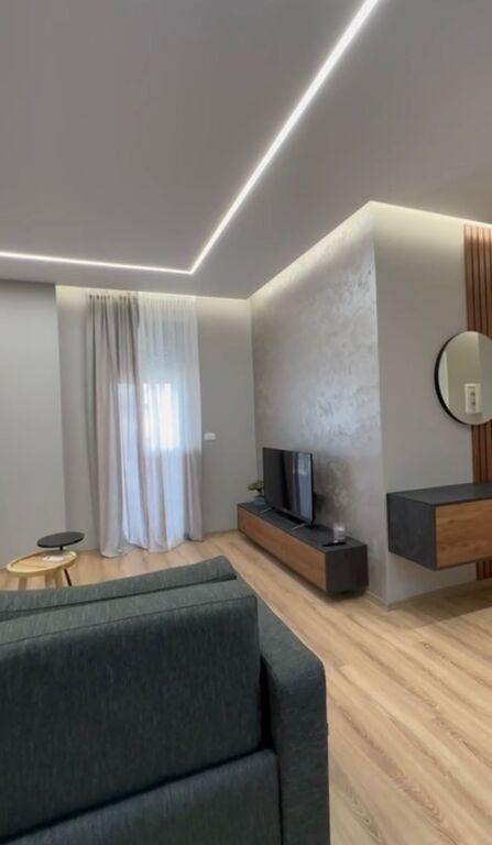 Luxury 1+1 apartment for rent at Zogu i Zi