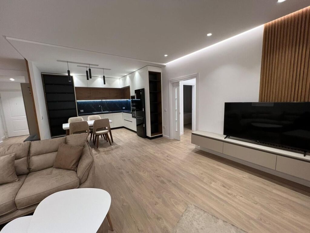 Apartment 2+1, Haxhi Dalliu!