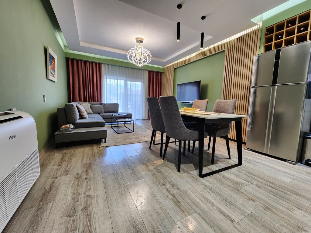 Jepet Me Qera: Apartament 3+1+2wc+2 ballkone || 📌Selvi, Hotel Black Diamond || Hera e parë me qira || 1000€/ Muaj