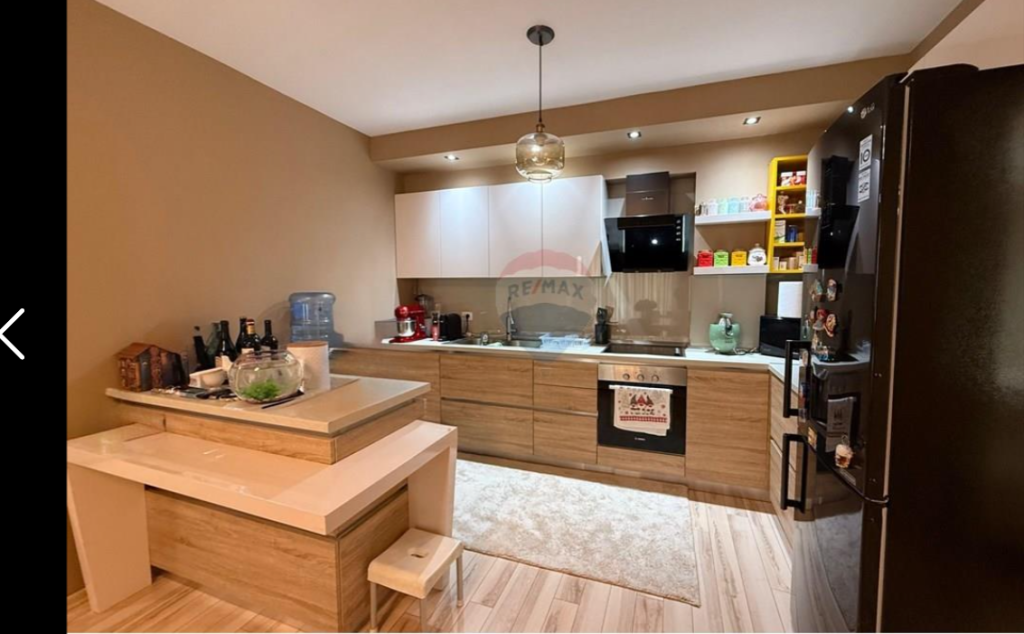 Apartament per shitje 2+1+2 tek Qyteti Studenti