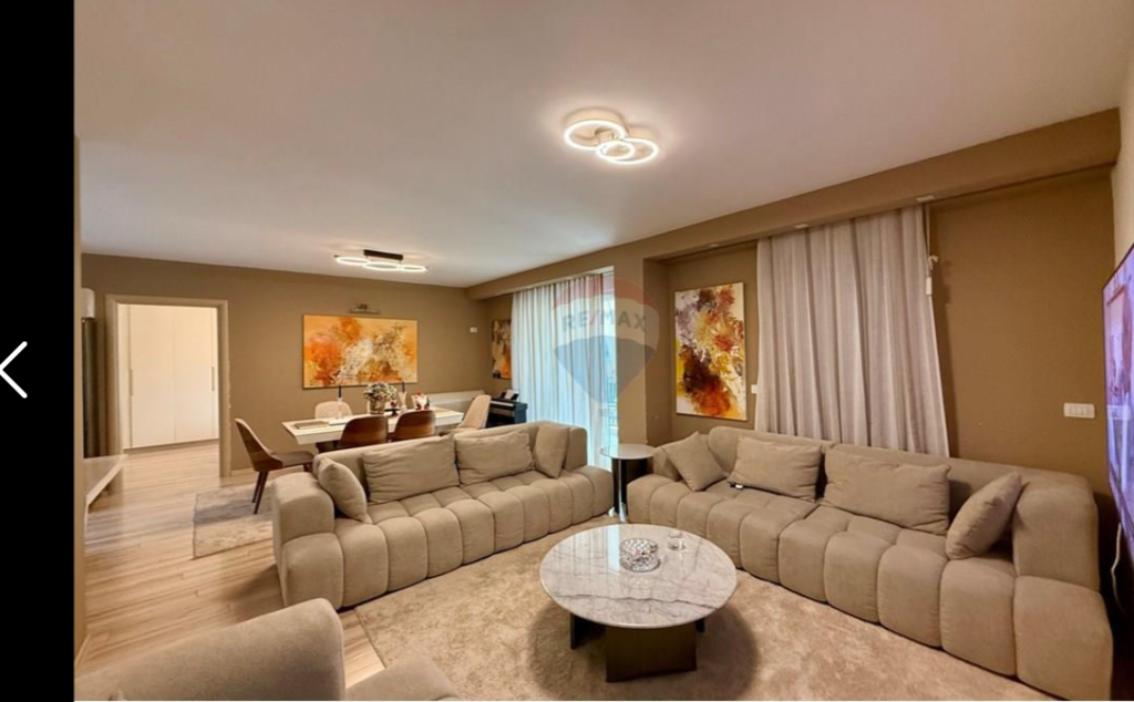 Apartament per shitje 2+1+2 tek Qyteti Studenti