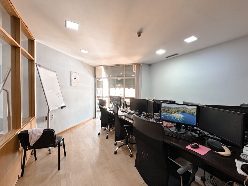 Ambjent me qira ne qender