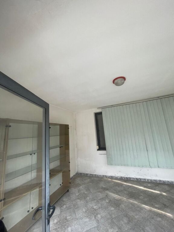 WAREHOUSE FOR RENT 560 M2 TIRANA-DURRES HIGHWAY 3,900 EURO