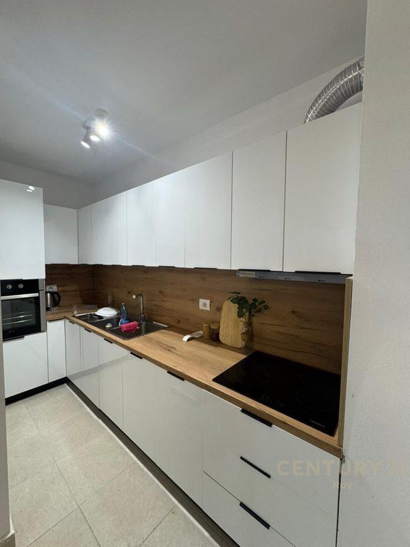 JEPET APARTAMENT ME QERA TEK VILA E ZOGUT !