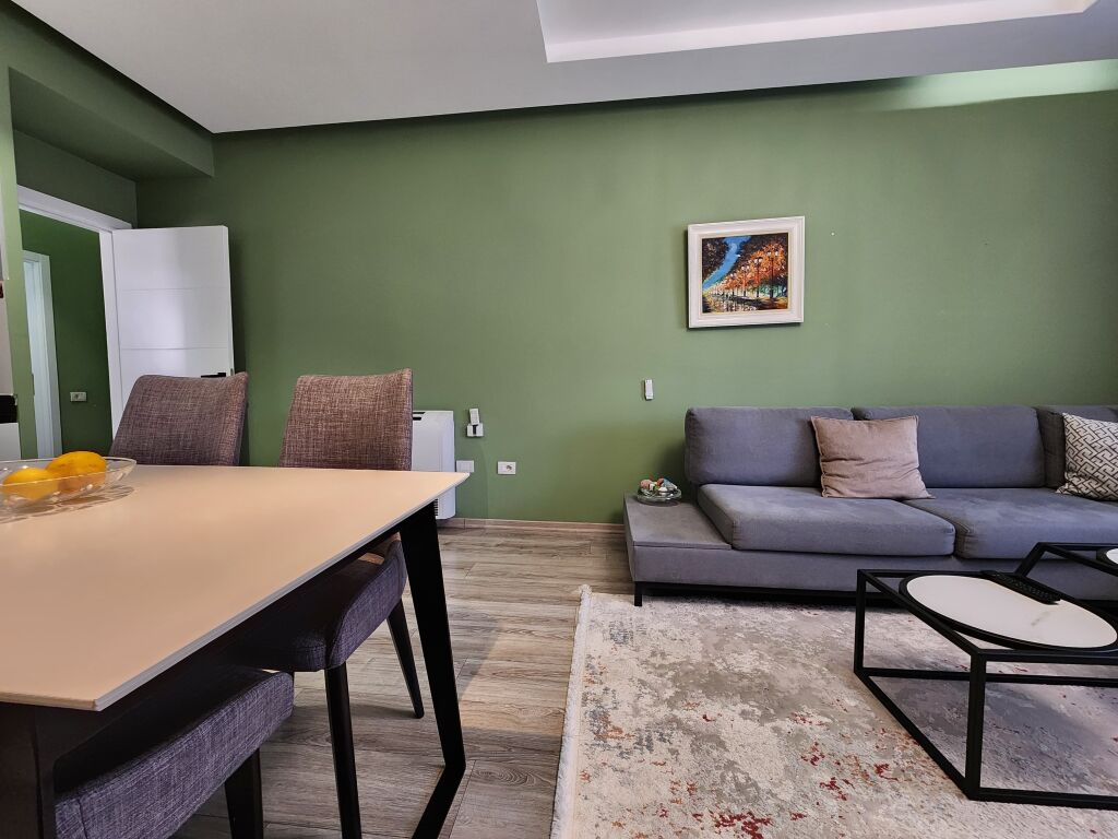 Jepet Me Qera: Apartament 3+1+2wc+2 ballkone || 📌Selvi, Hotel Black Diamond || Hera e parë me qira || 1000€/ Muaj