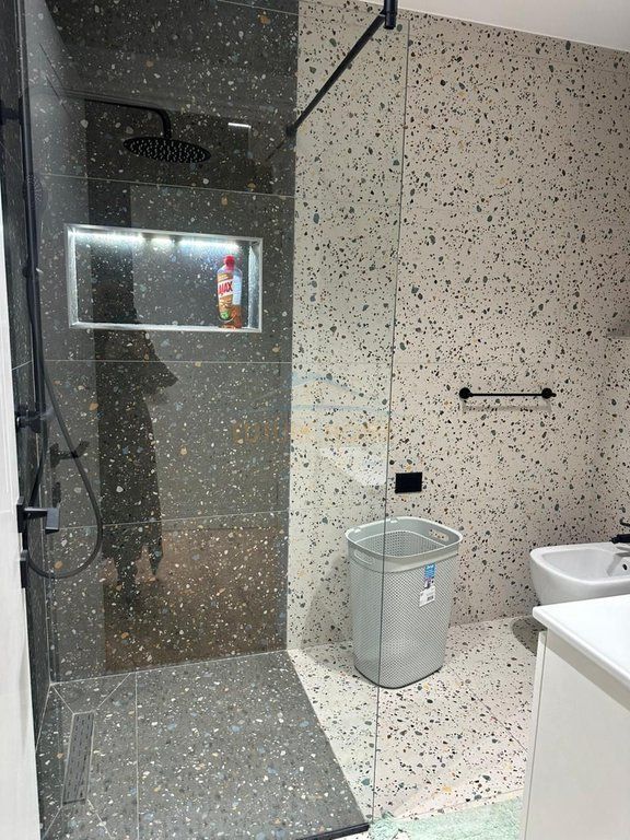 Qera, Apartament 2+1+Post Parkimi,Ish Dogana,Tirane.