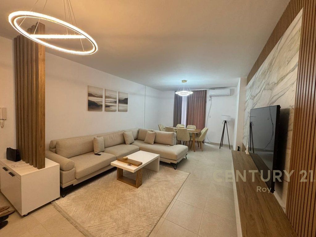 JEPET APARTAMENT ME QERA TEK VILA E ZOGUT !